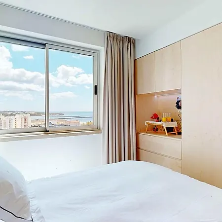 Sea Nest Apartment *